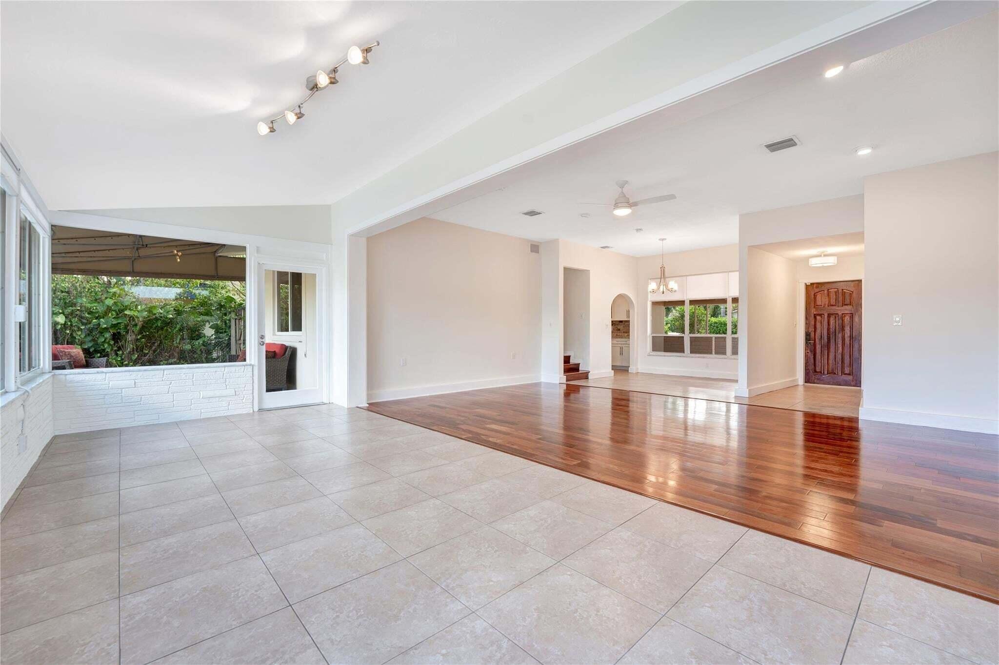 2142 NE 17th Ave Wilton Manors, FL 33305