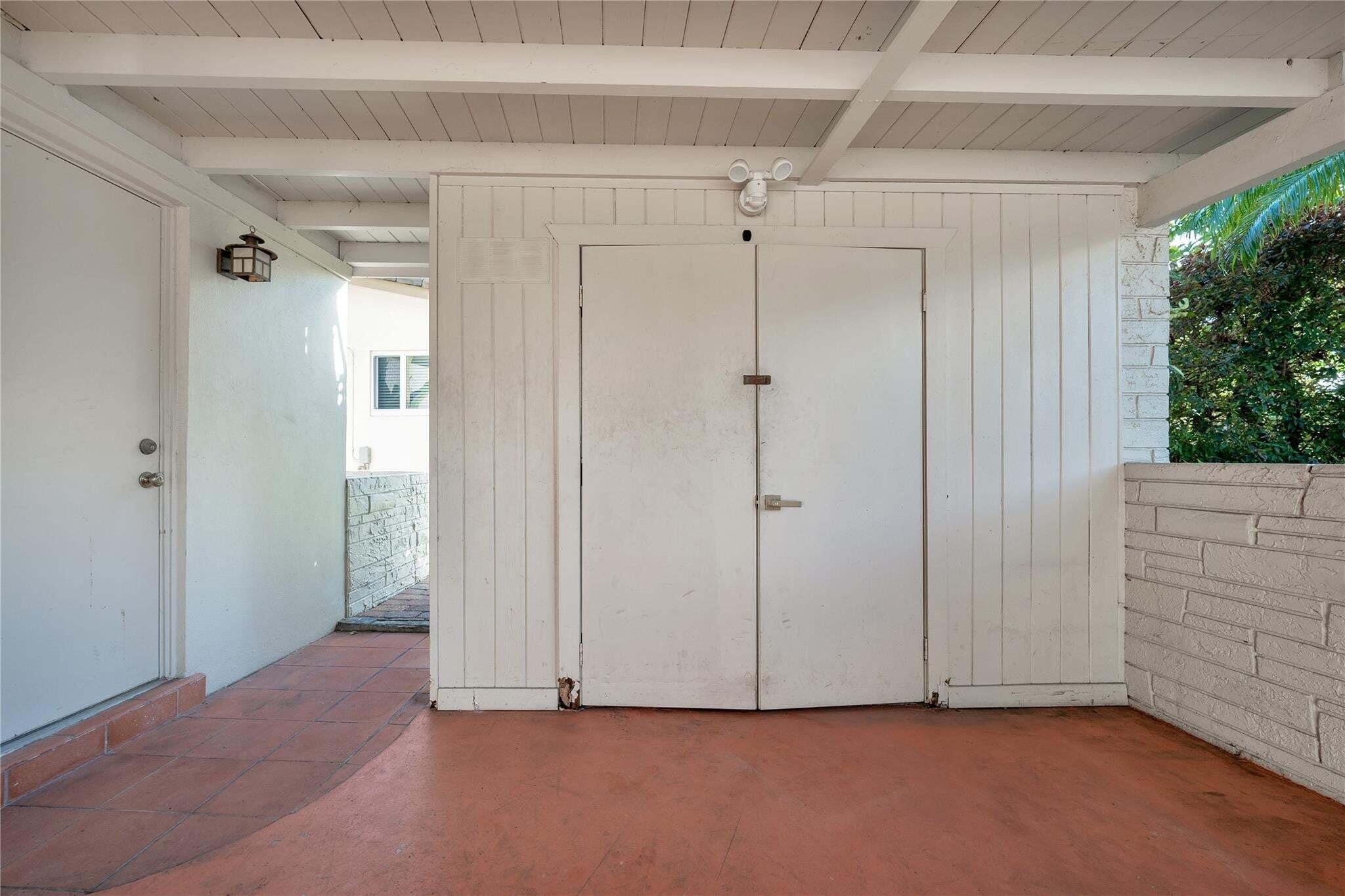 2142 NE 17th Ave Wilton Manors, FL 33305