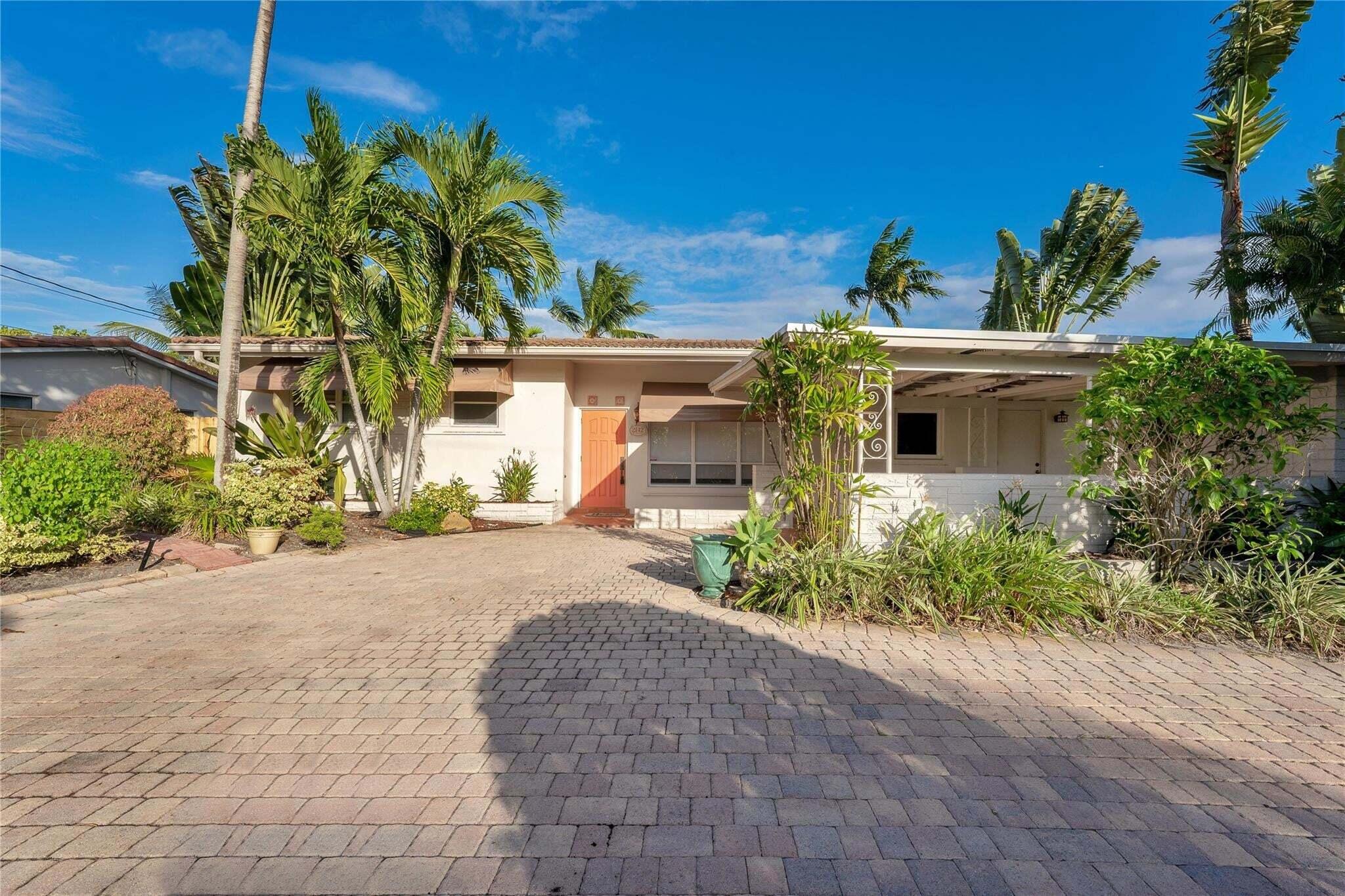 2142 NE 17th Ave Wilton Manors, FL 33305