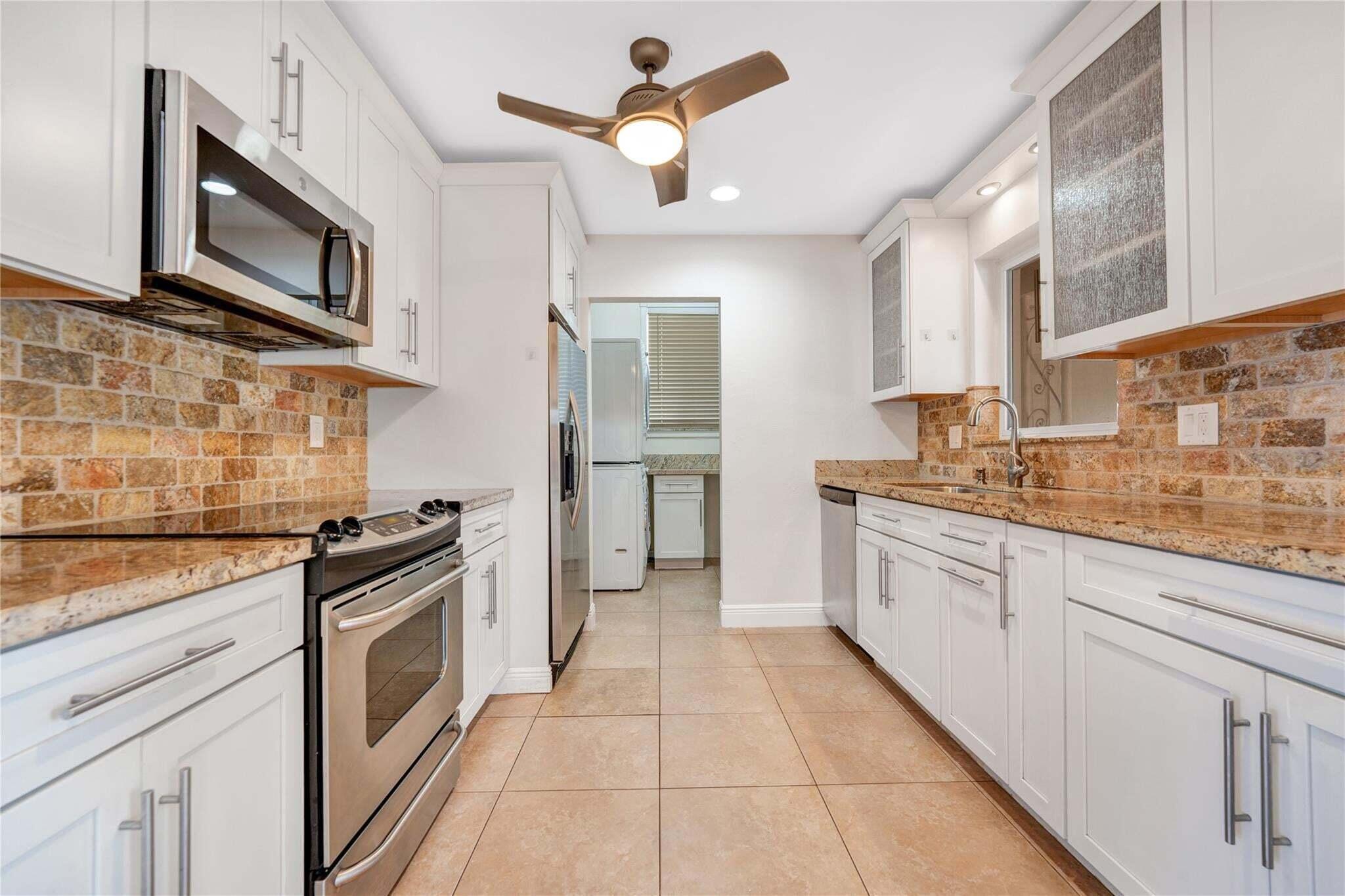 2142 NE 17th Ave Wilton Manors, FL 33305