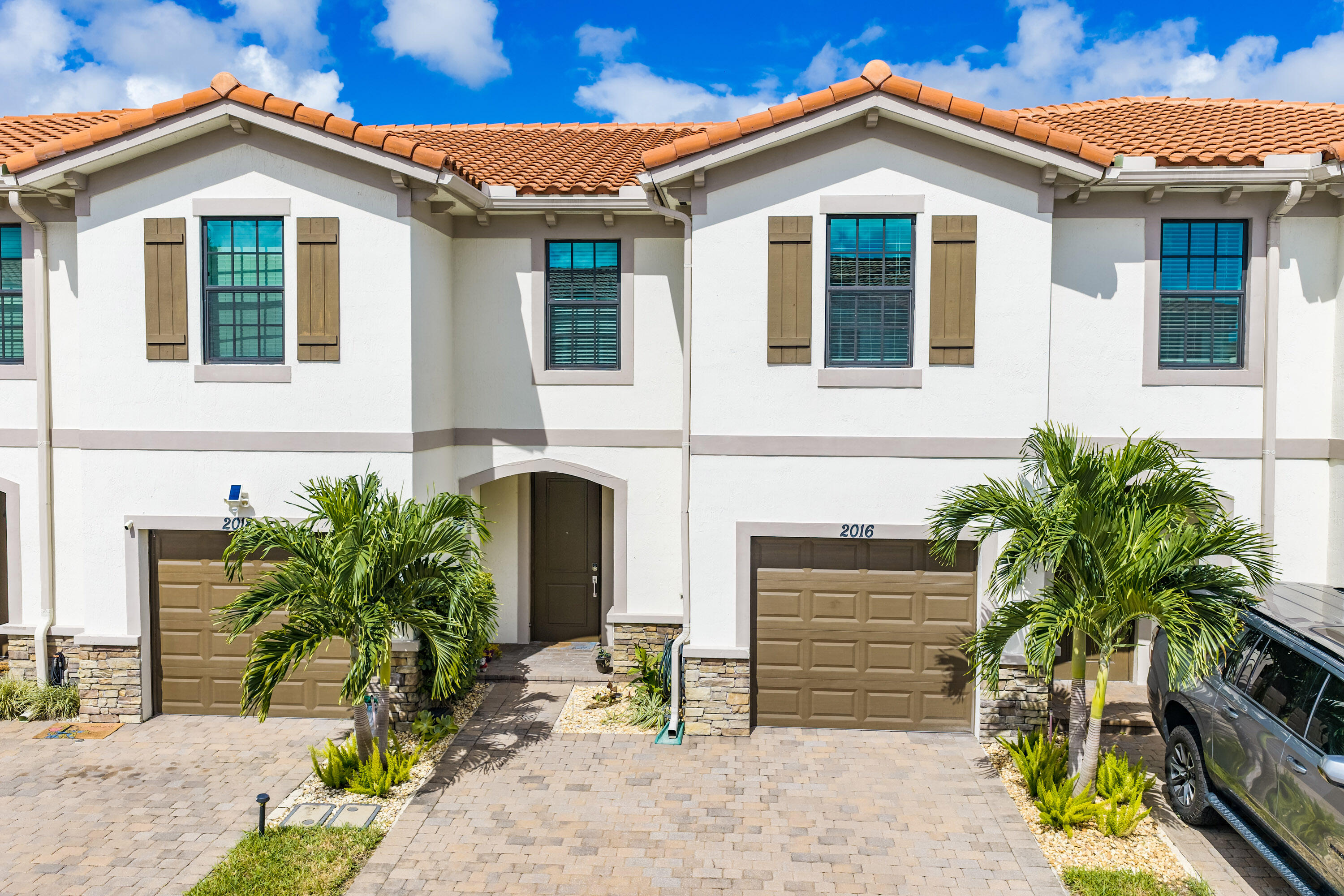 2016 Sugar Maple Dr