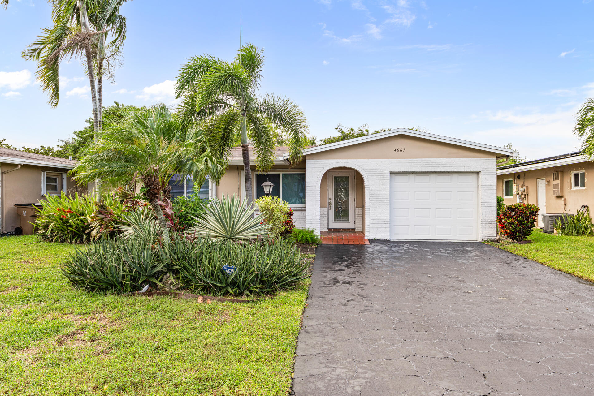 4661 NW 13th Ave