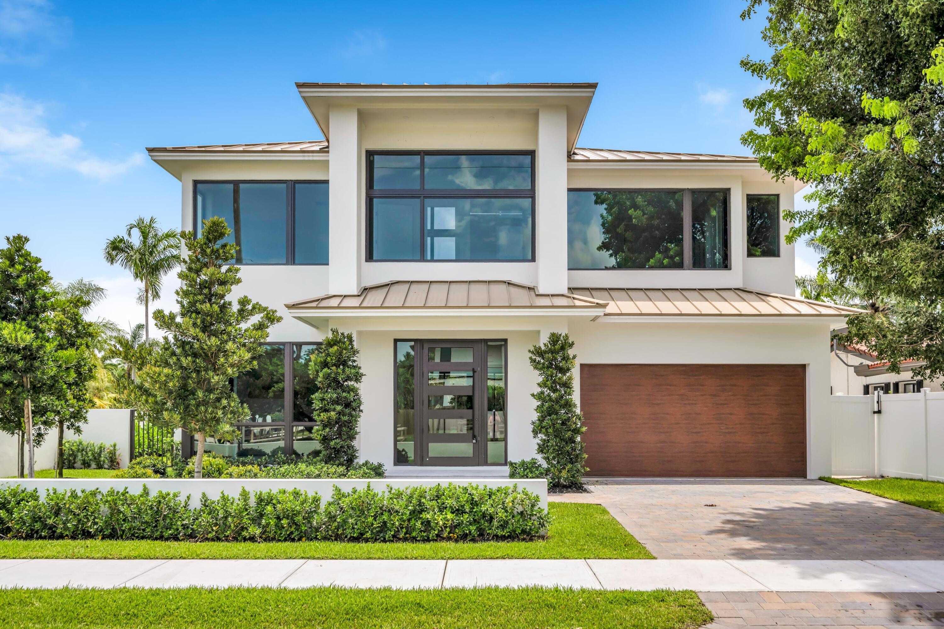445 NE 11th Fort Lauderdale, FL 33301