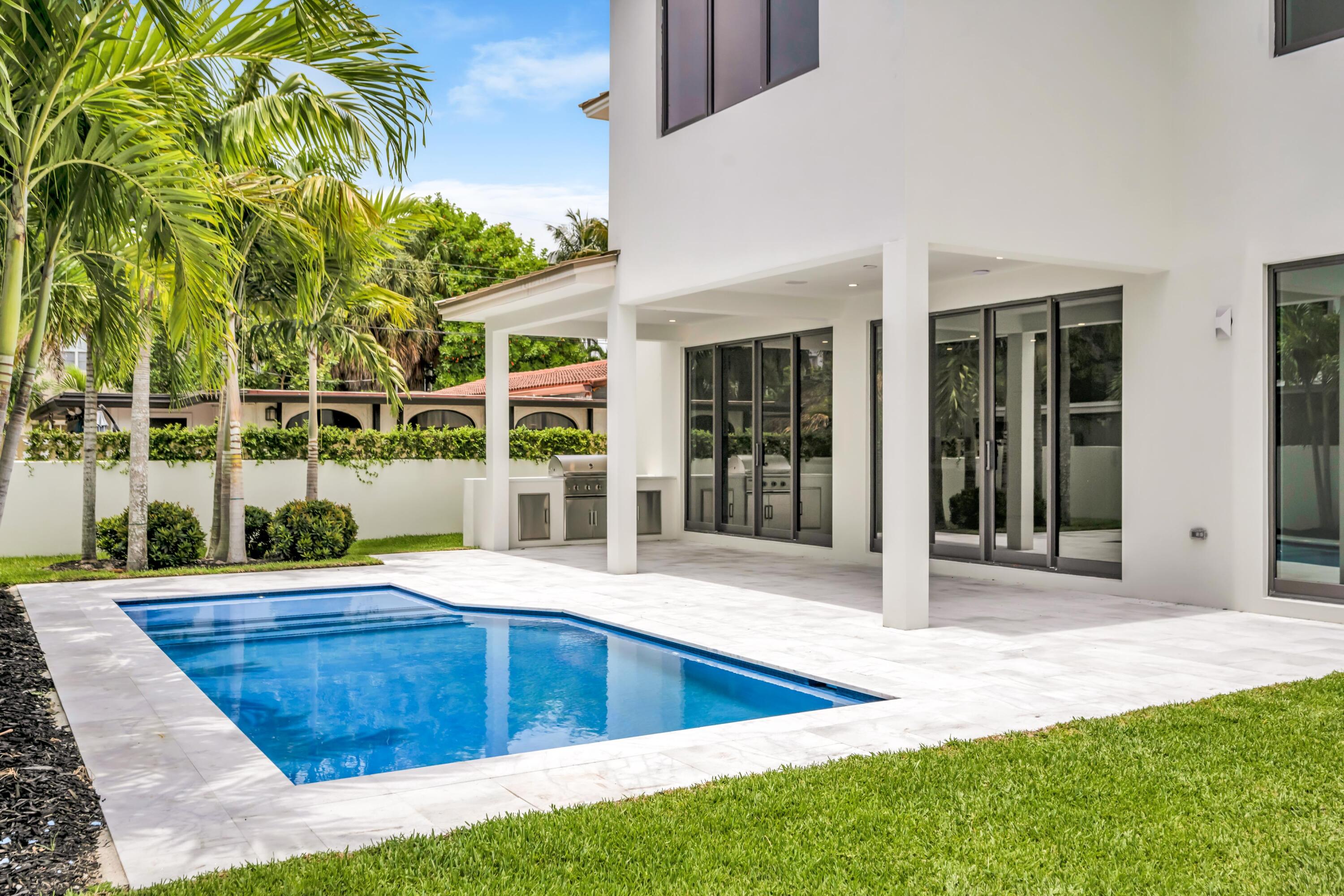 445 NE 11th Fort Lauderdale, FL 33301