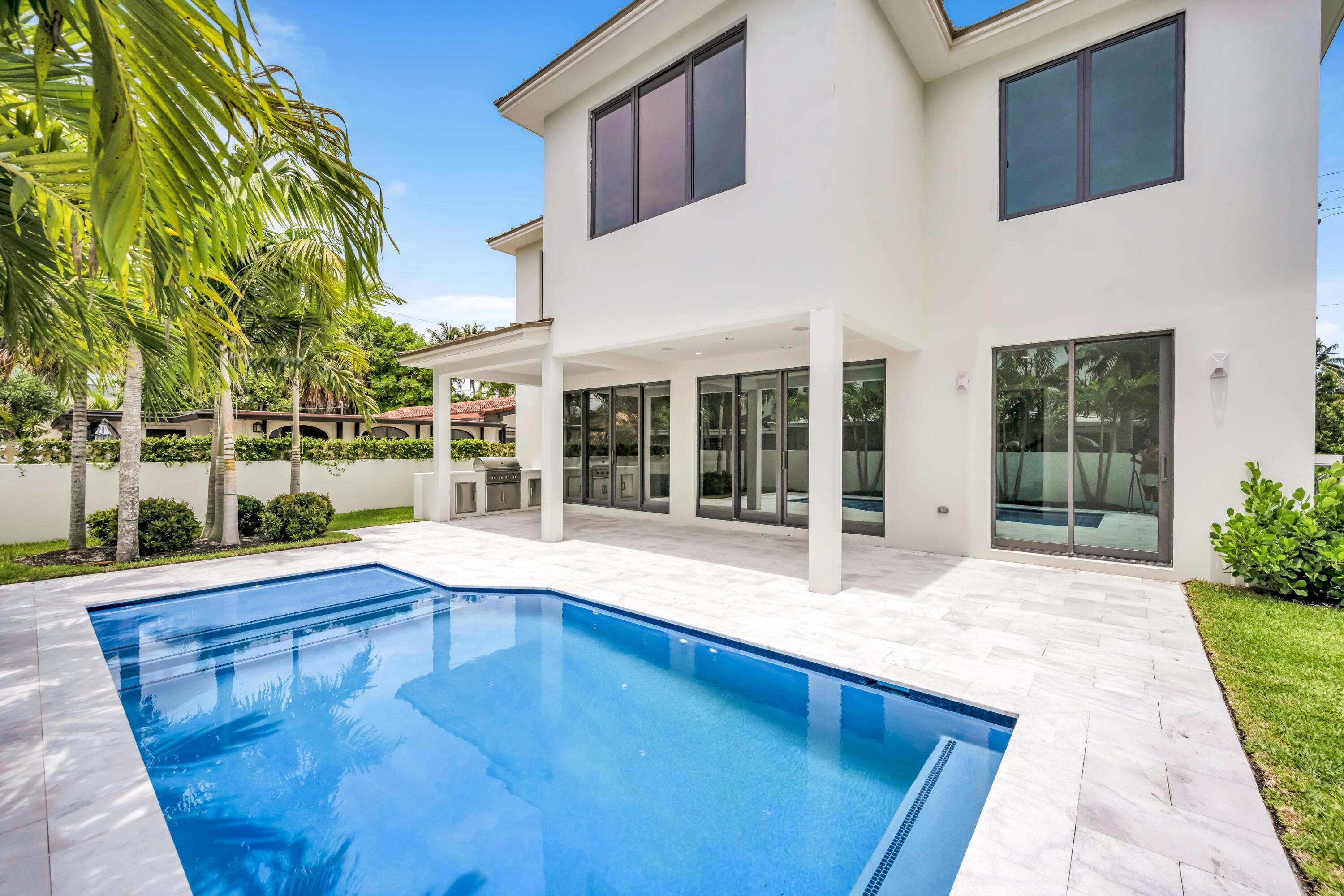 445 NE 11th Fort Lauderdale, FL 33301