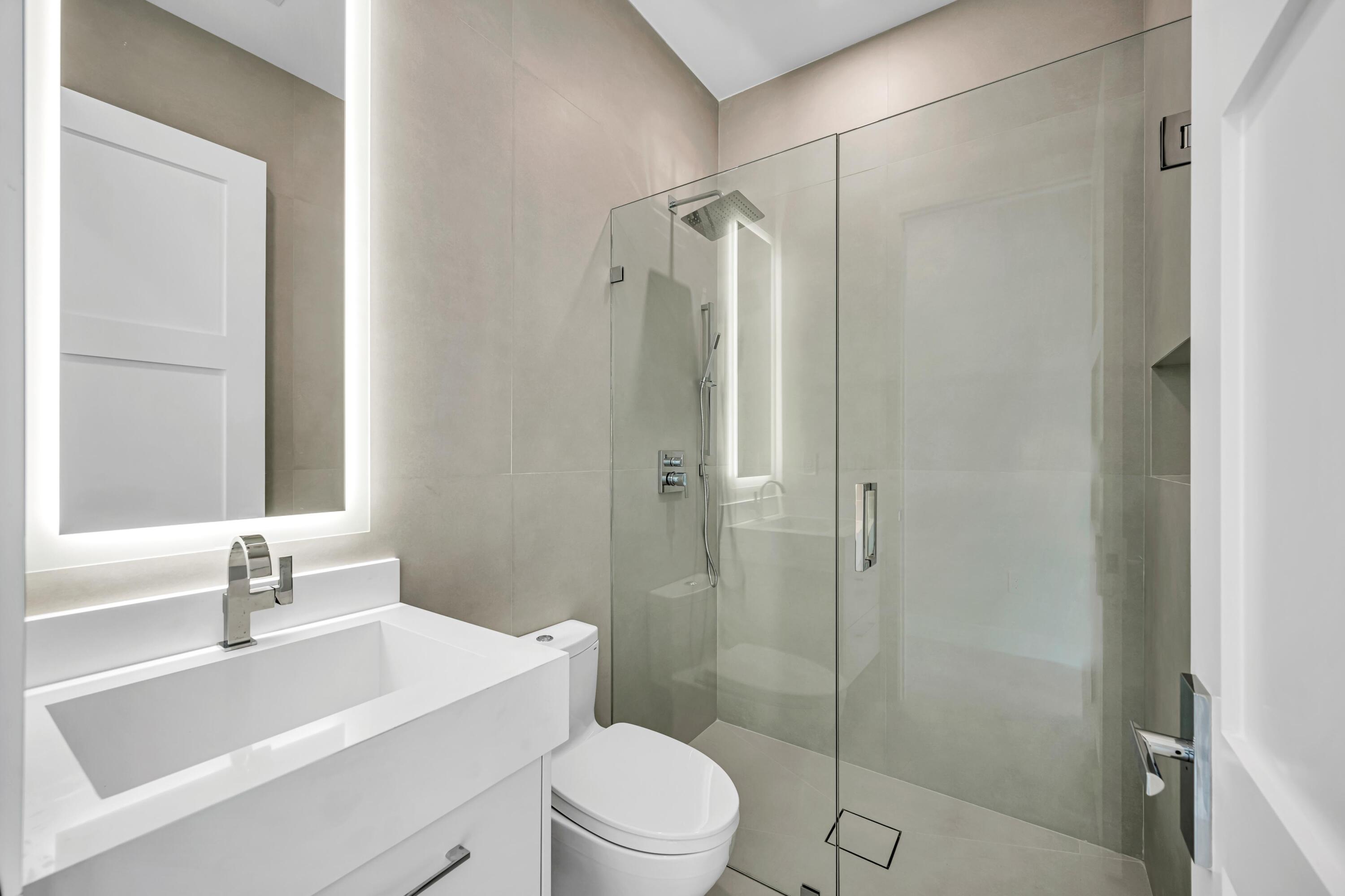 445 NE 11th Fort Lauderdale, FL 33301