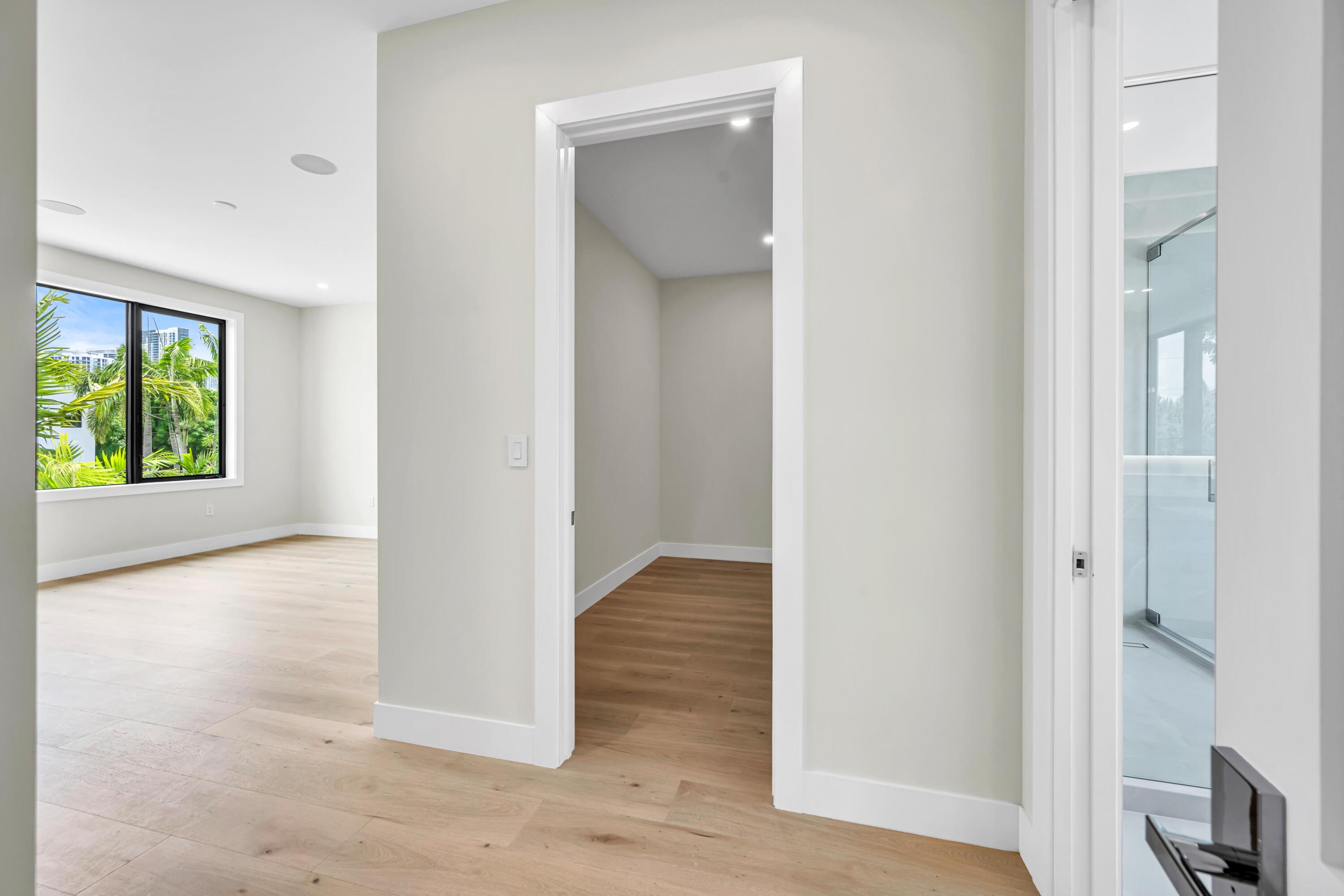 445 NE 11th Fort Lauderdale, FL 33301