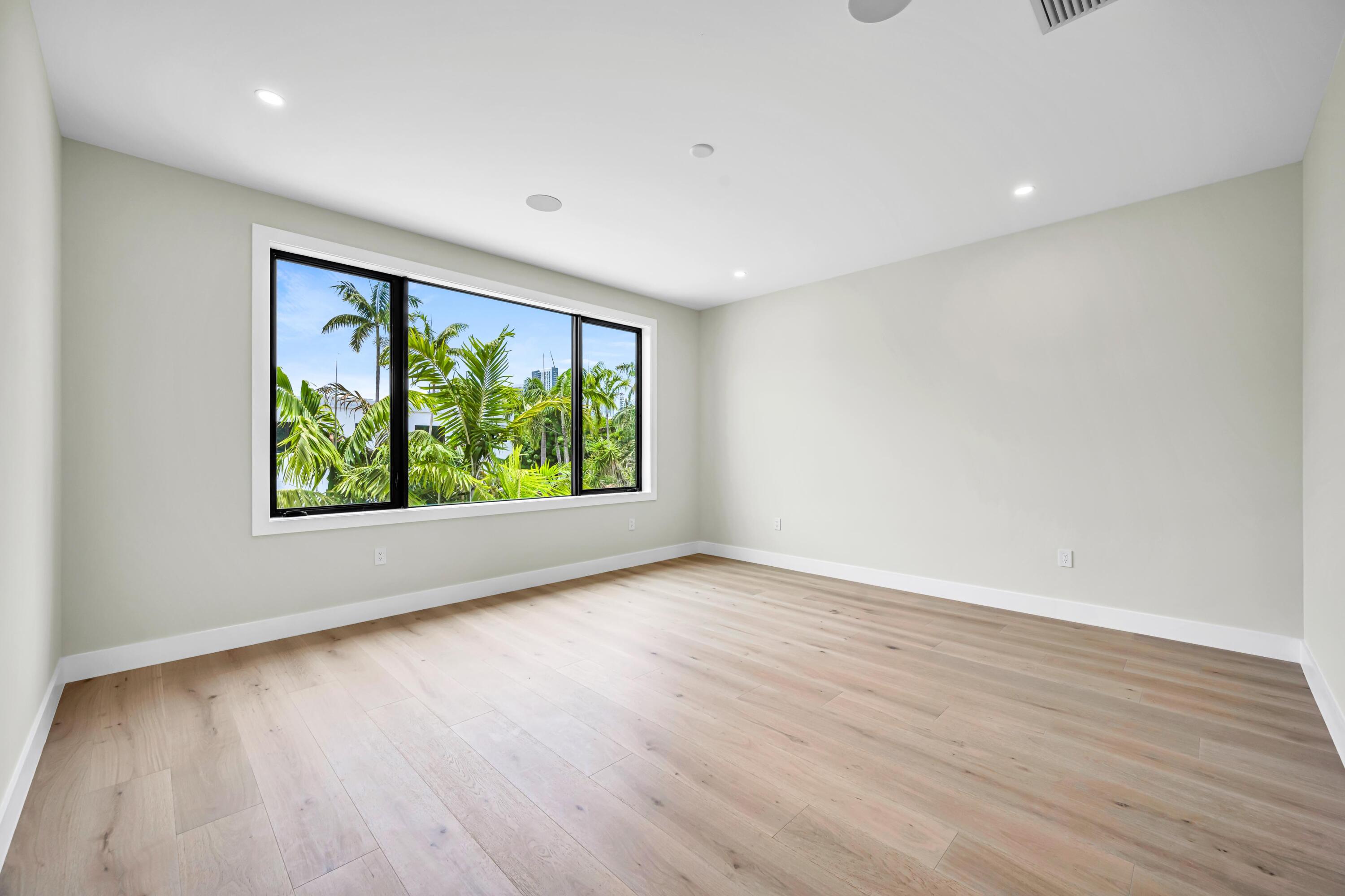 445 NE 11th Fort Lauderdale, FL 33301