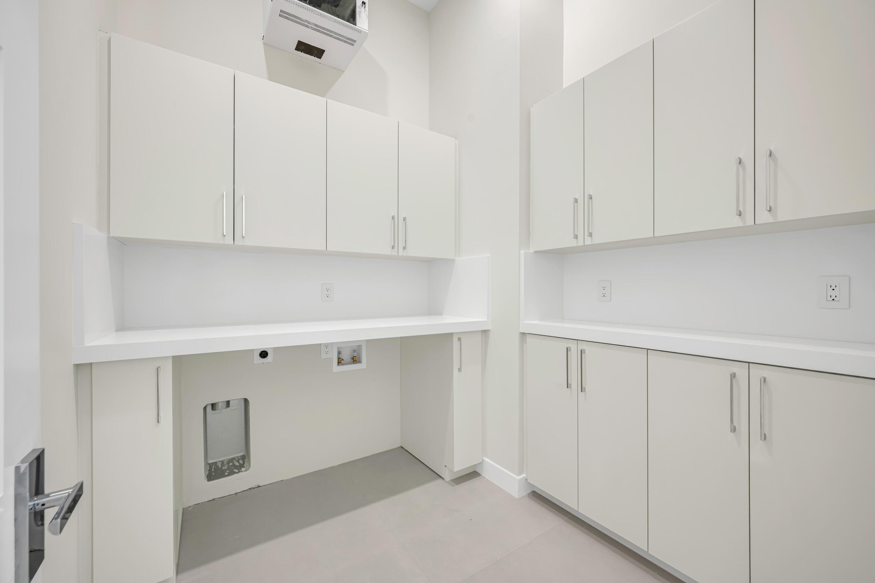 445 NE 11th Fort Lauderdale, FL 33301