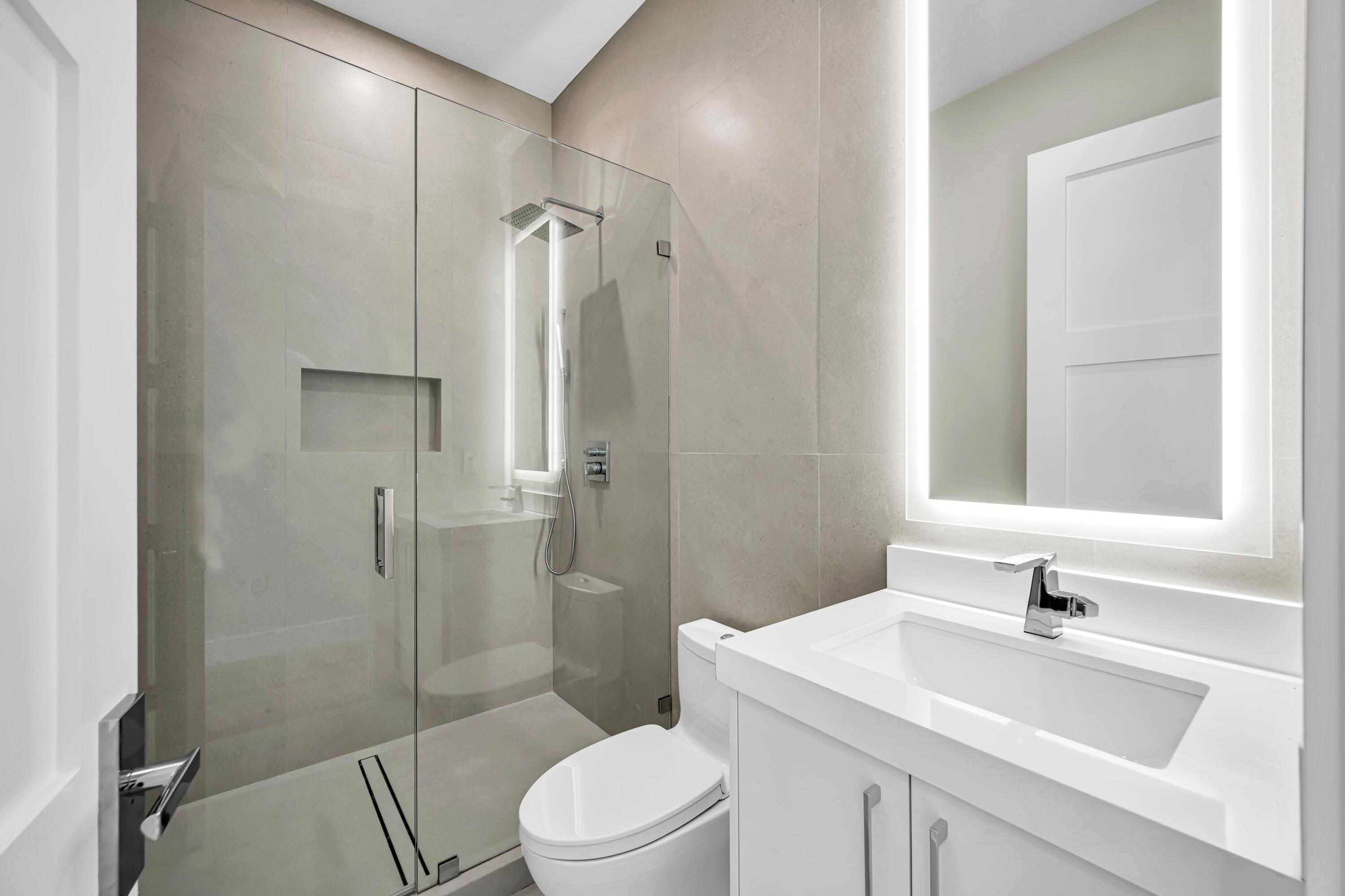 445 NE 11th Fort Lauderdale, FL 33301