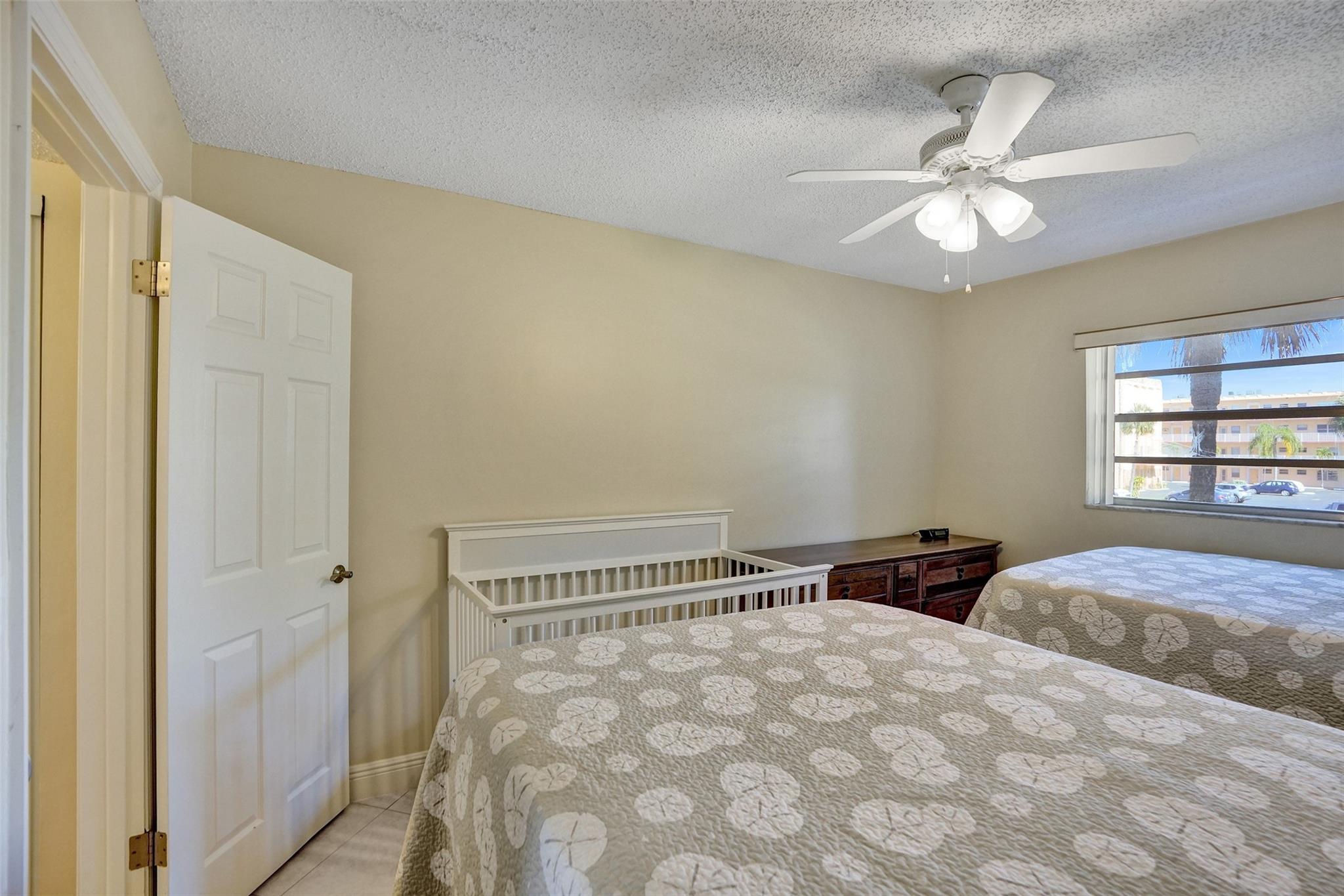 4270 NW 40th St #211,Lauderdale Lakes, FL 33319