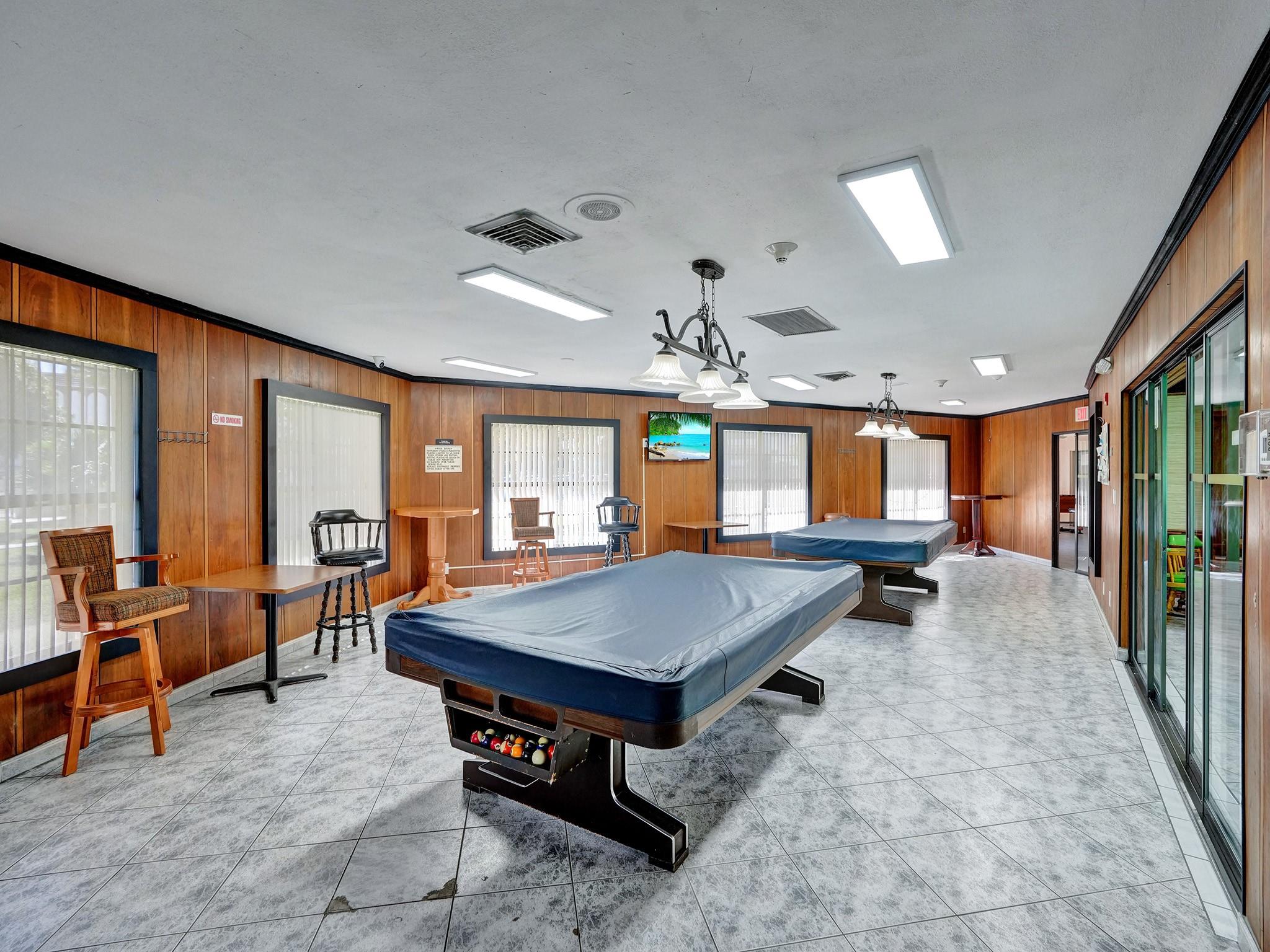 4270 NW 40th St #211,Lauderdale Lakes, FL 33319