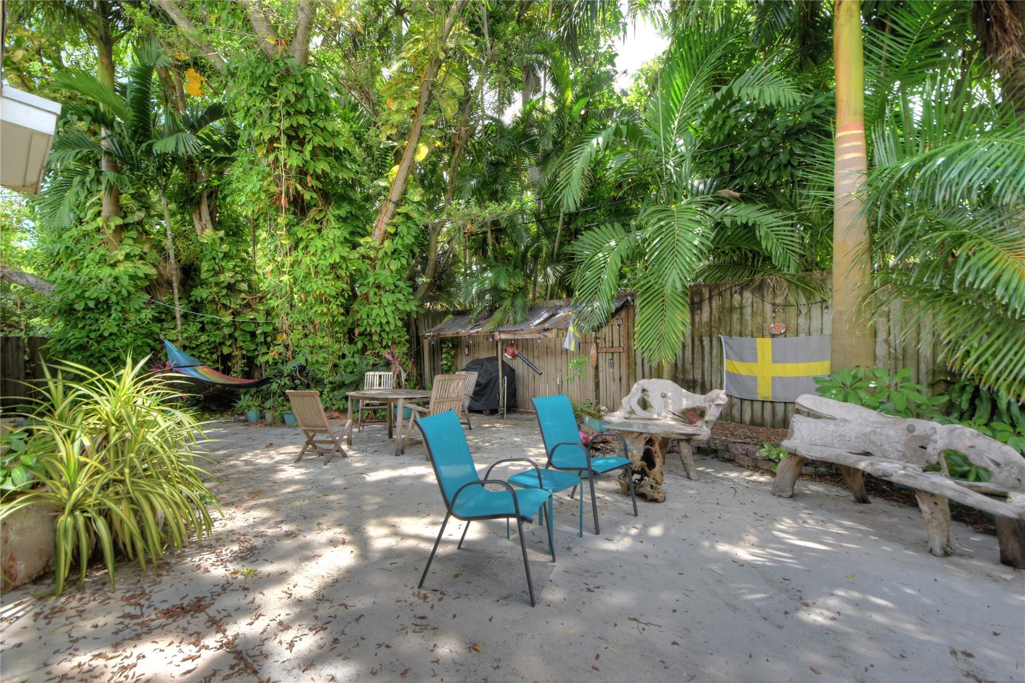 1050 NE 82nd St Miami, FL 33138