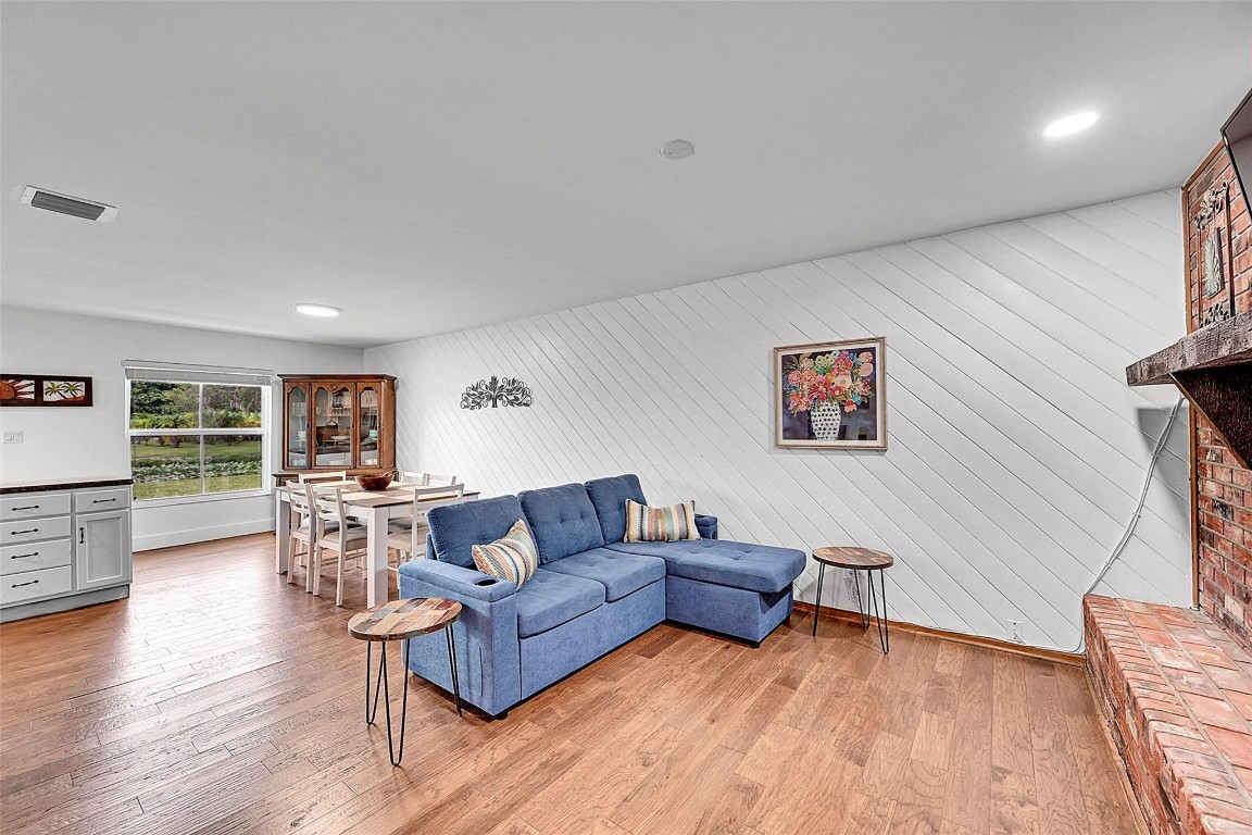 1201 N Old Hiatus Rd Plantation, FL 33323