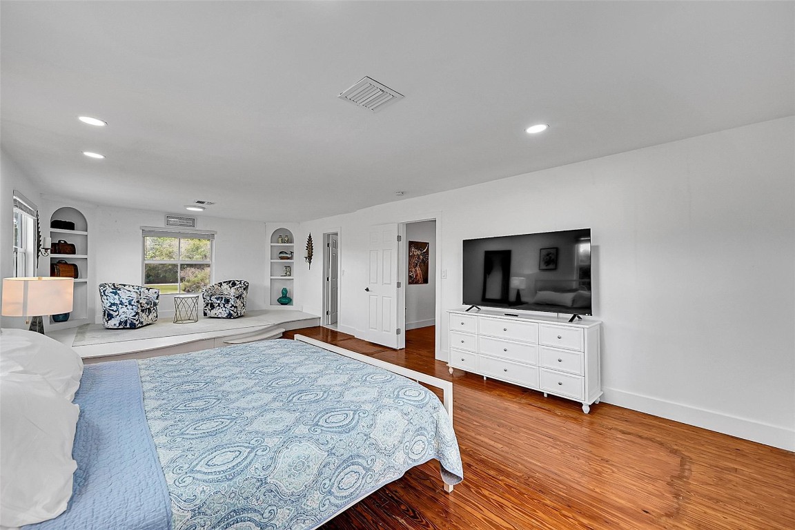 1201 N Old Hiatus Rd Plantation, FL 33323