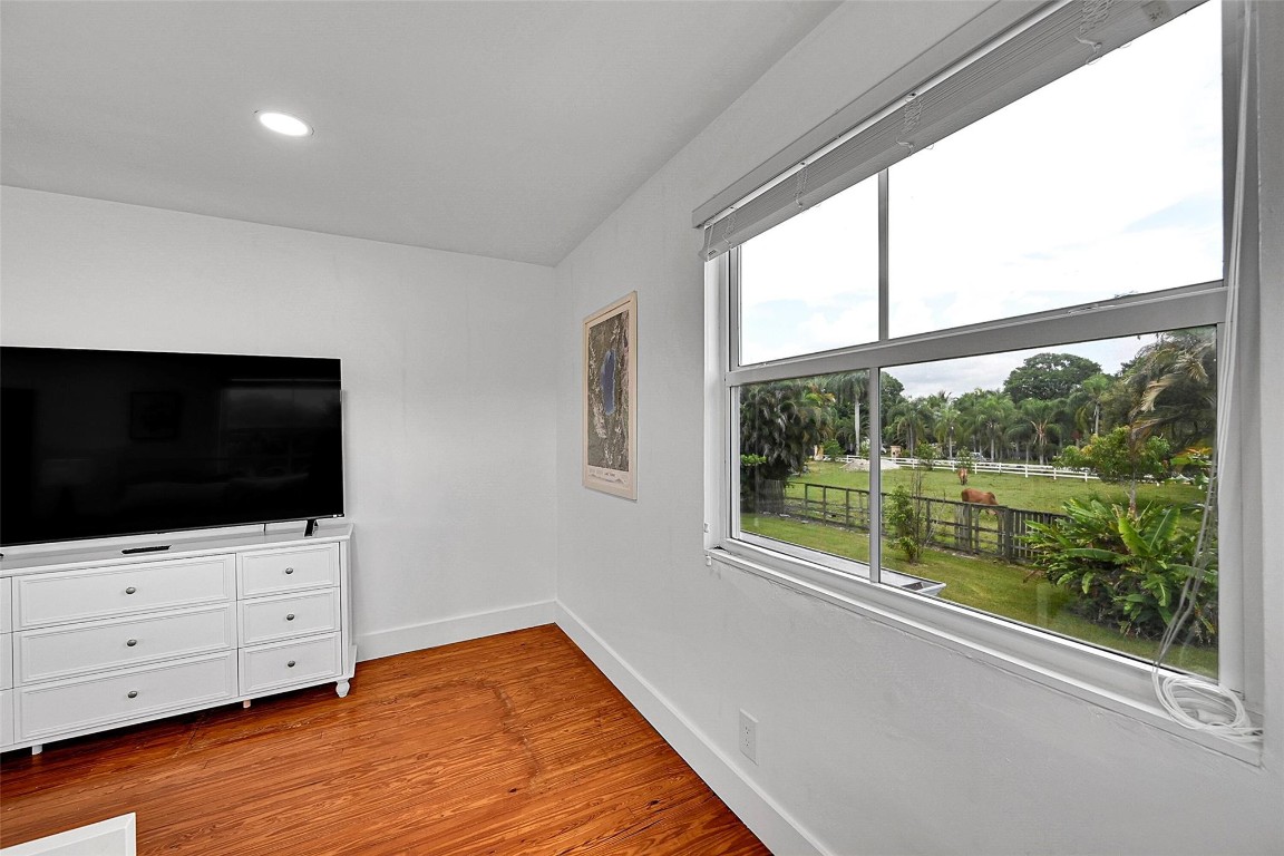 1201 N Old Hiatus Rd Plantation, FL 33323