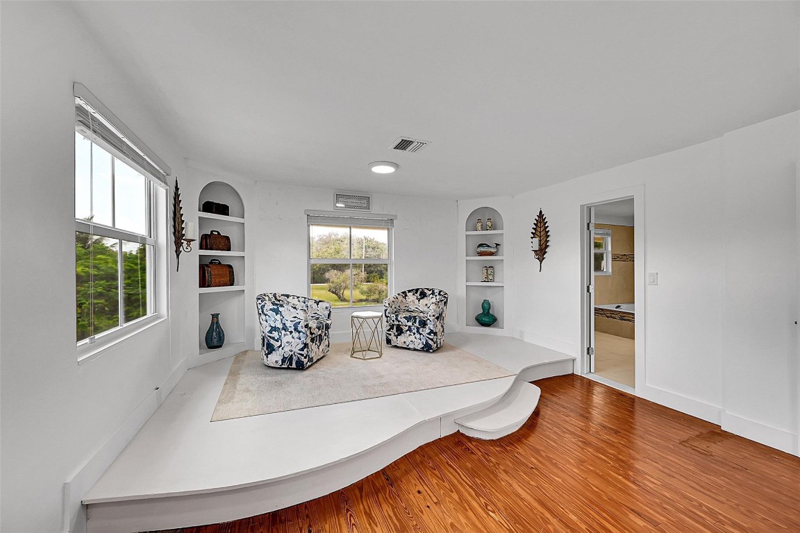 1201 N Old Hiatus Rd Plantation, FL 33323