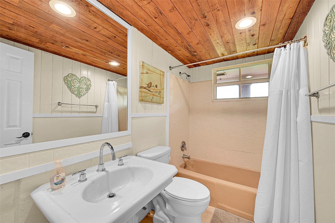 1201 N Old Hiatus Rd Plantation, FL 33323