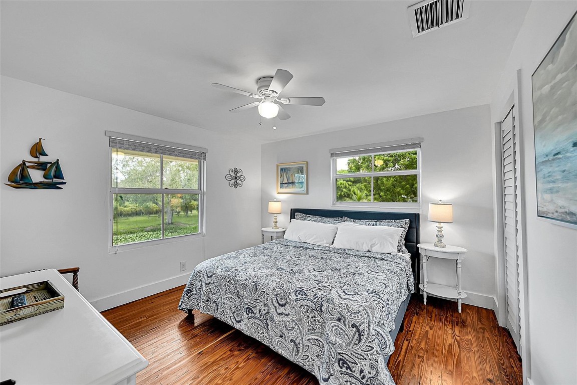 1201 N Old Hiatus Rd Plantation, FL 33323