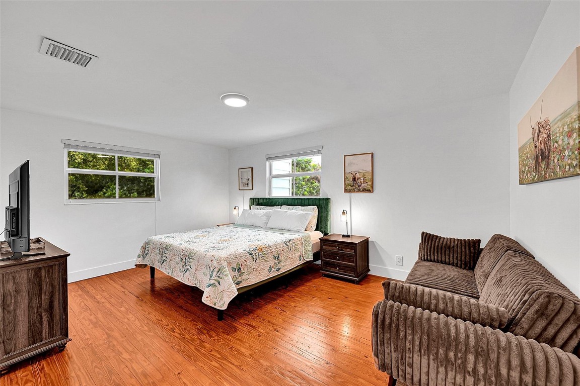 1201 N Old Hiatus Rd Plantation, FL 33323