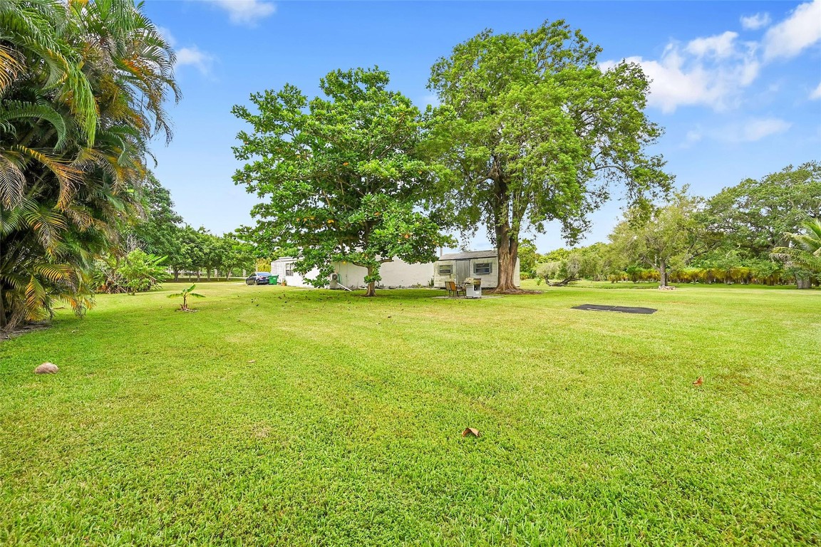 1201 N Old Hiatus Rd Plantation, FL 33323