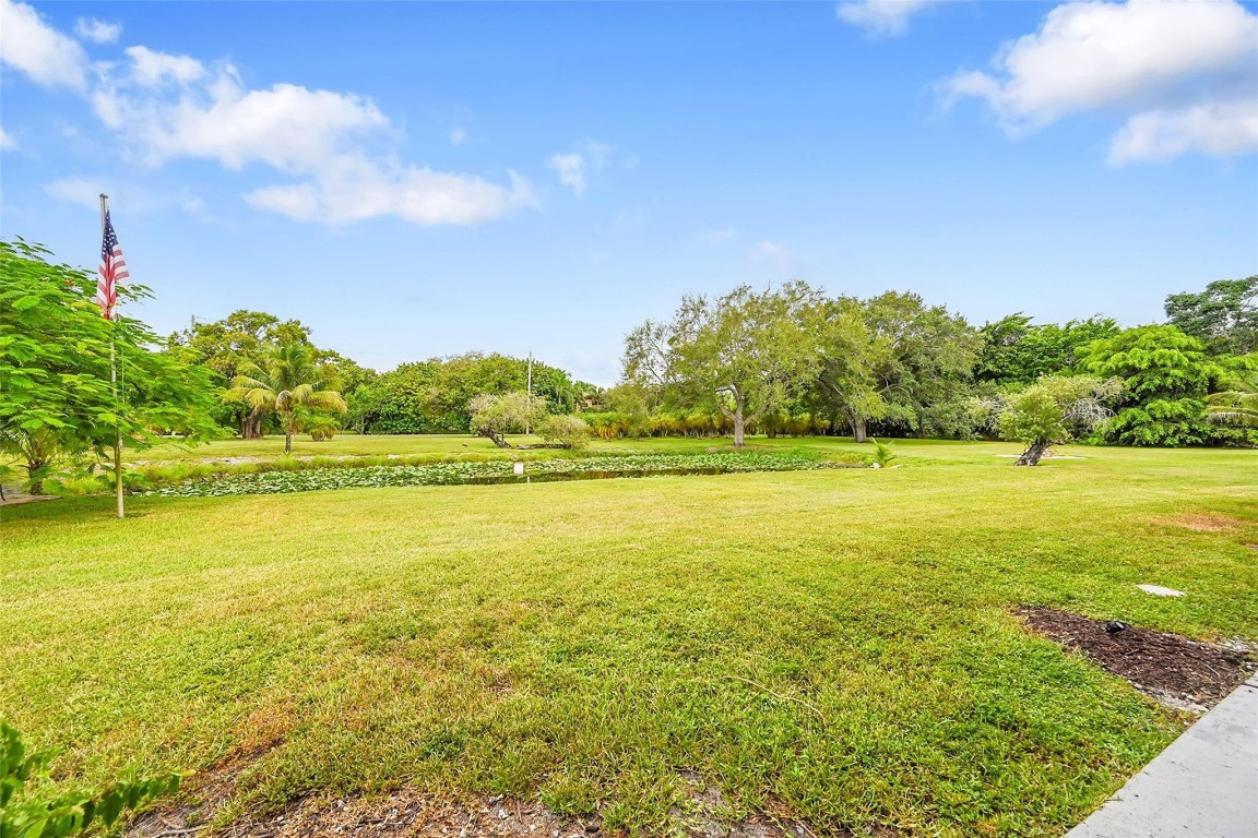 1201 N Old Hiatus Rd Plantation, FL 33323