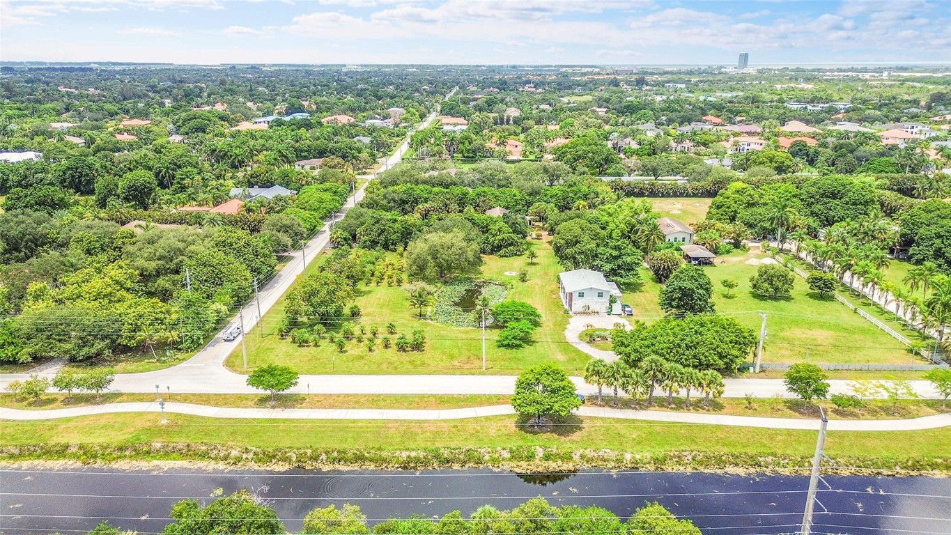 1201 N Old Hiatus Rd Plantation, FL 33323