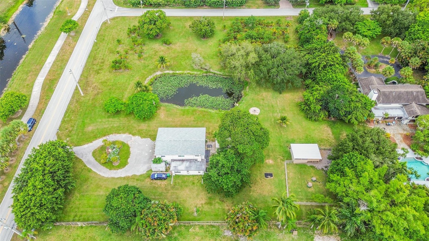 1201 N Old Hiatus Rd Plantation, FL 33323