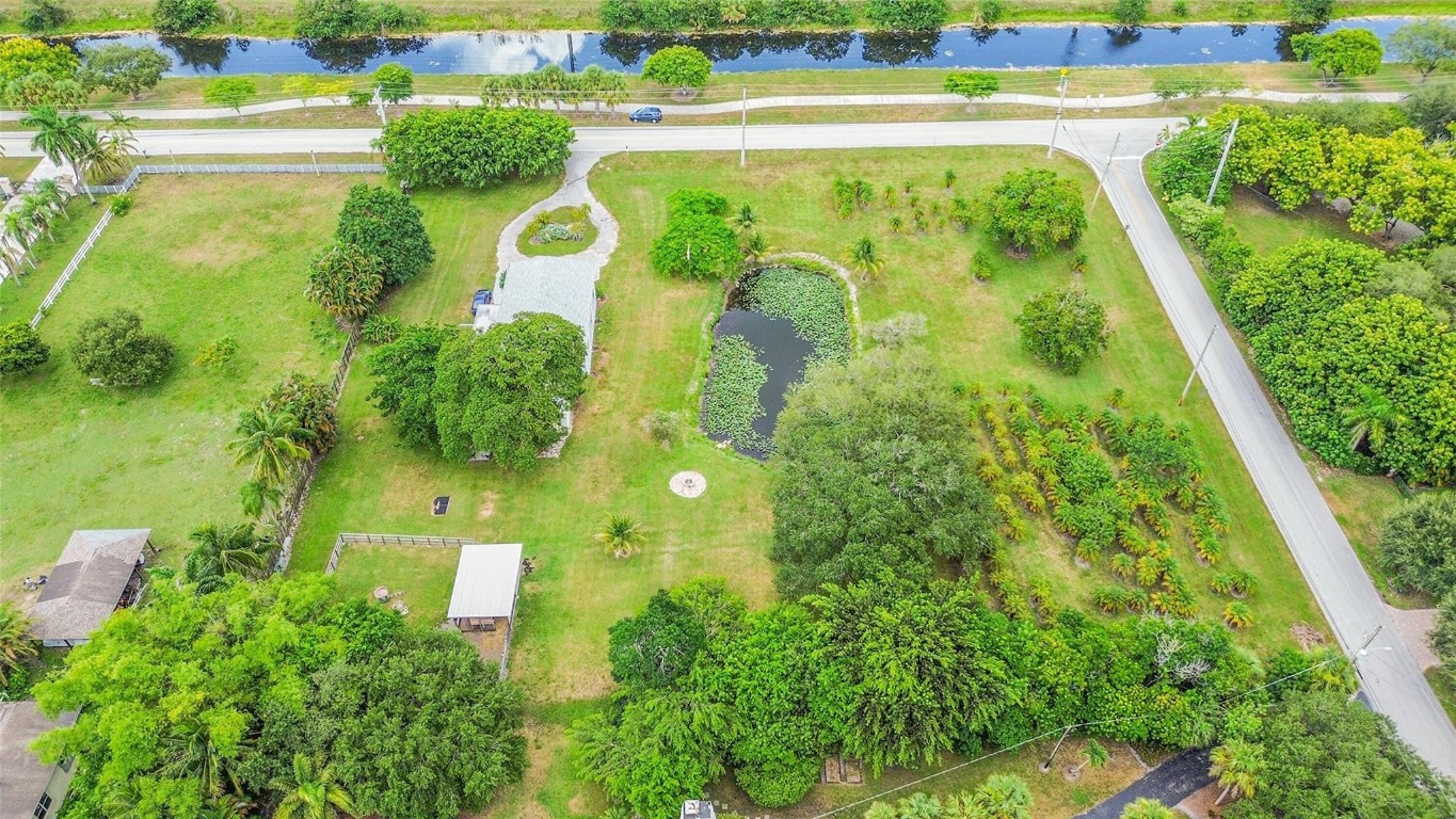 1201 N Old Hiatus Rd Plantation, FL 33323