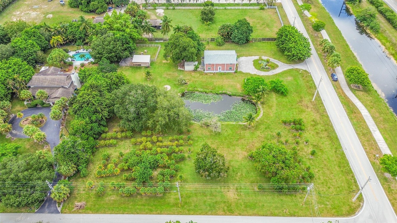 1201 N Old Hiatus Rd Plantation, FL 33323