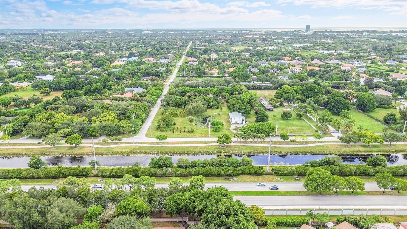 1201 N Old Hiatus Rd Plantation, FL 33323