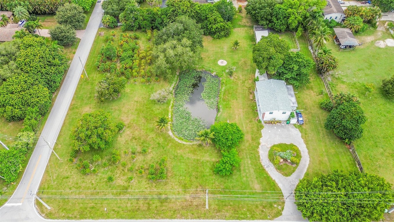 1201 N Old Hiatus Rd Plantation, FL 33323