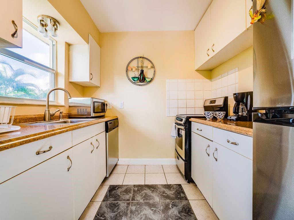 1115 NE 15th Ave Fort Lauderdale, FL 33304