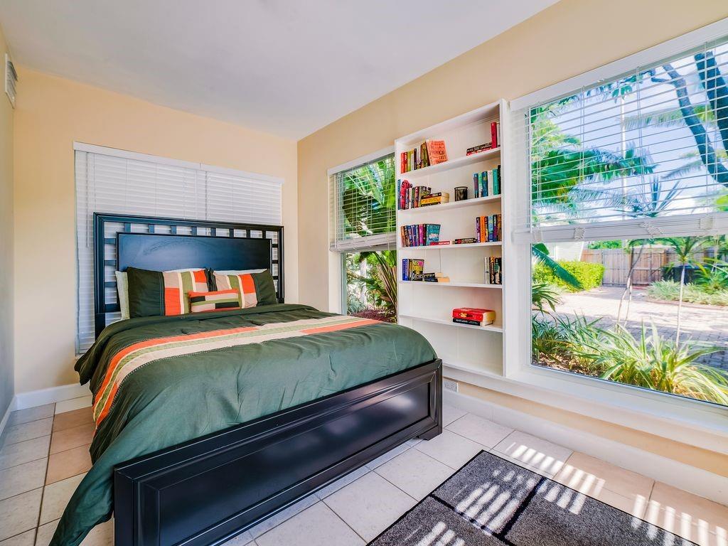 1115 NE 15th Ave Fort Lauderdale, FL 33304