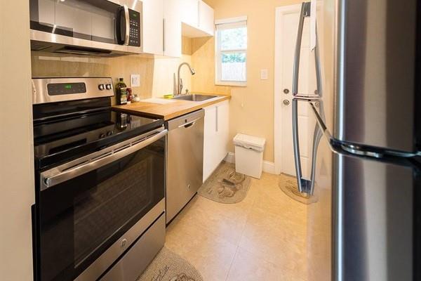 1115 NE 15th Ave Fort Lauderdale, FL 33304