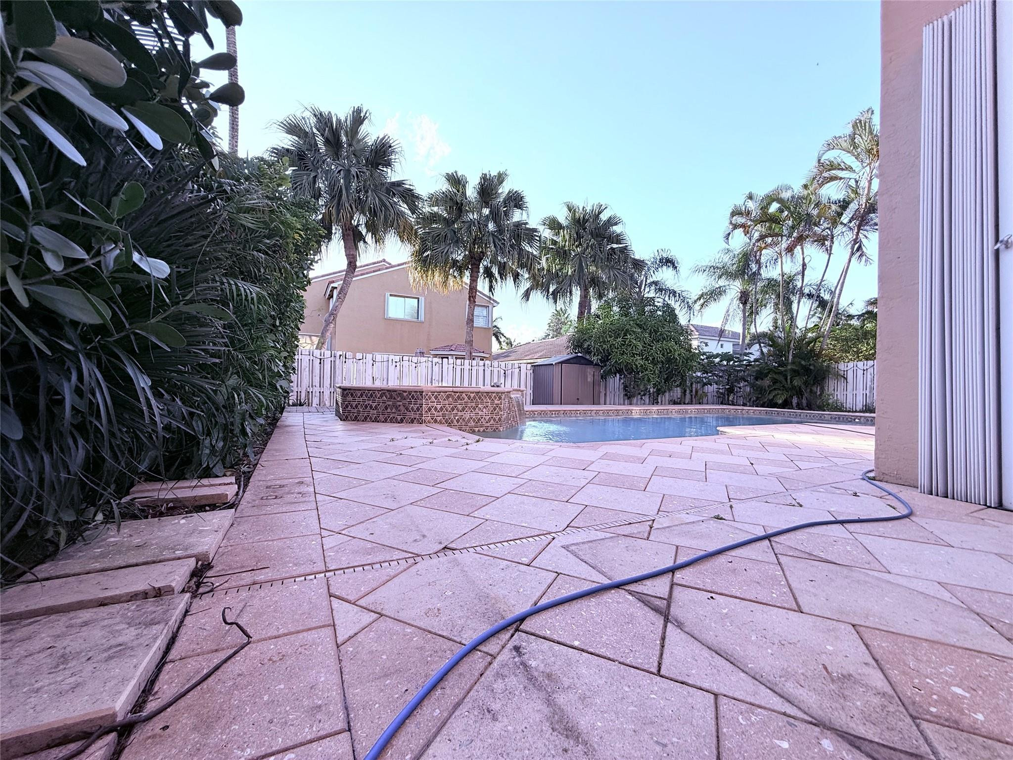 322 SW 193rd Pembroke Pines, FL 33029