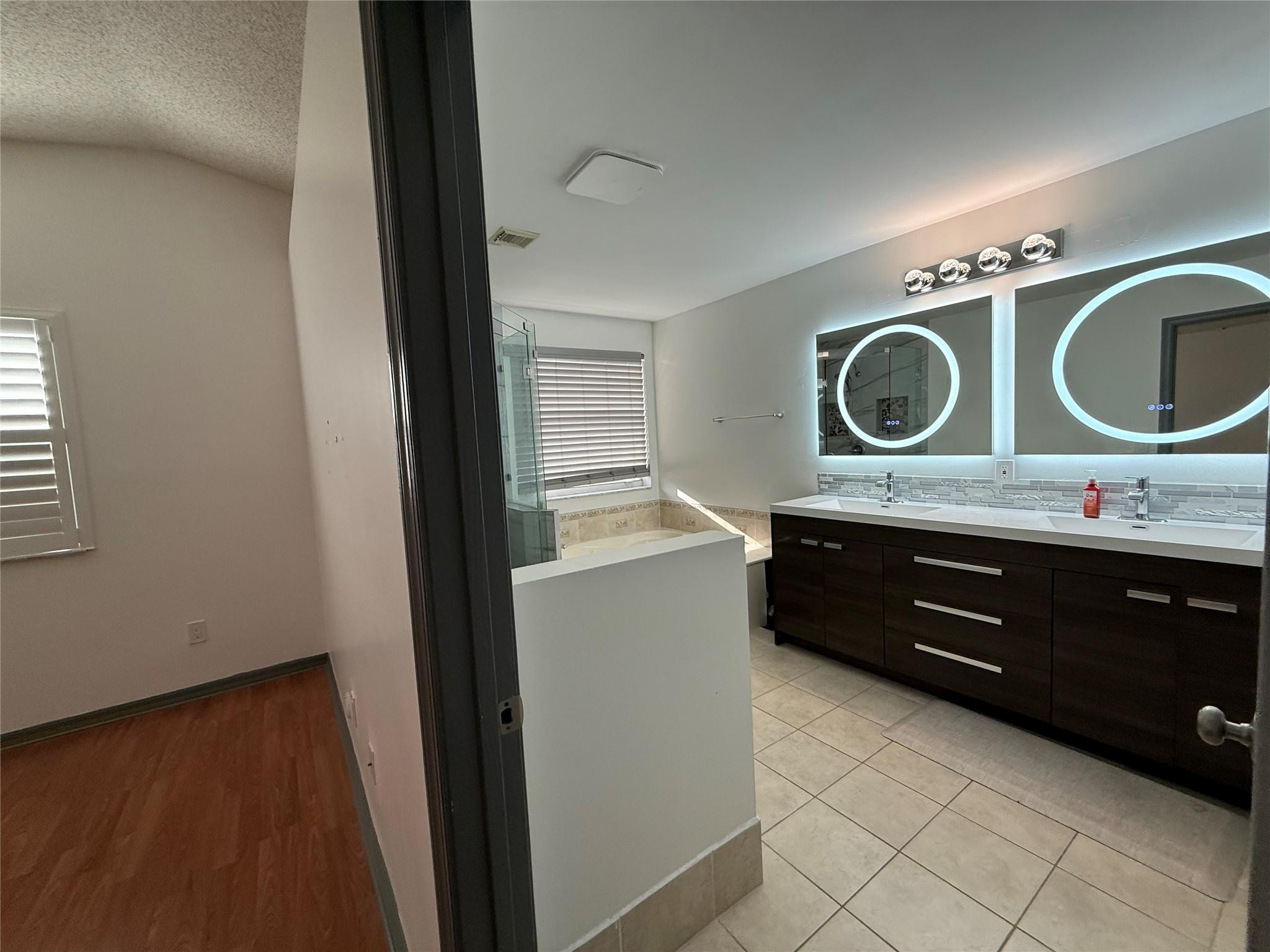 322 SW 193rd Pembroke Pines, FL 33029