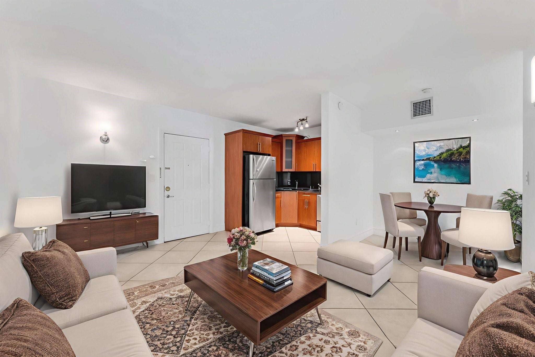 150 SW 10th St #3