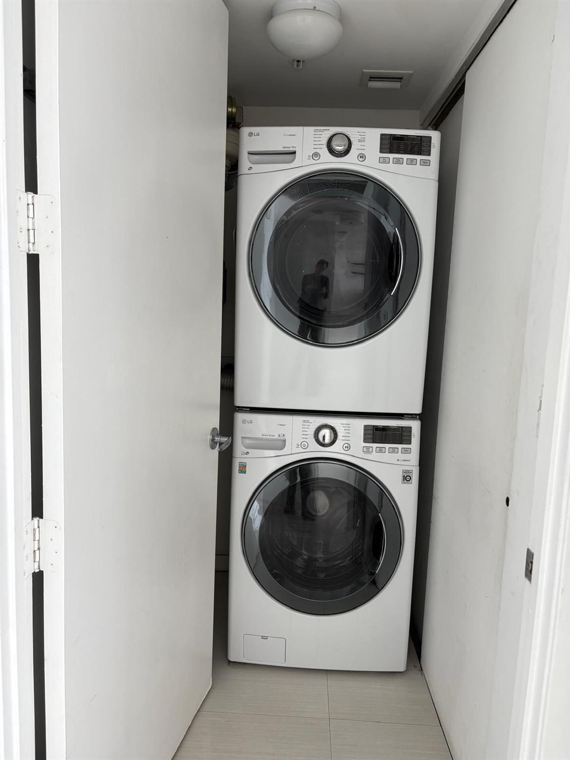 image Ten Museum Park6