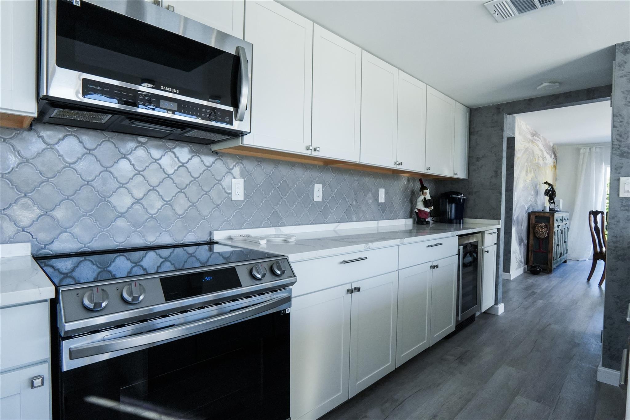 600 N Victoria Ter Fort Lauderdale, FL 33304