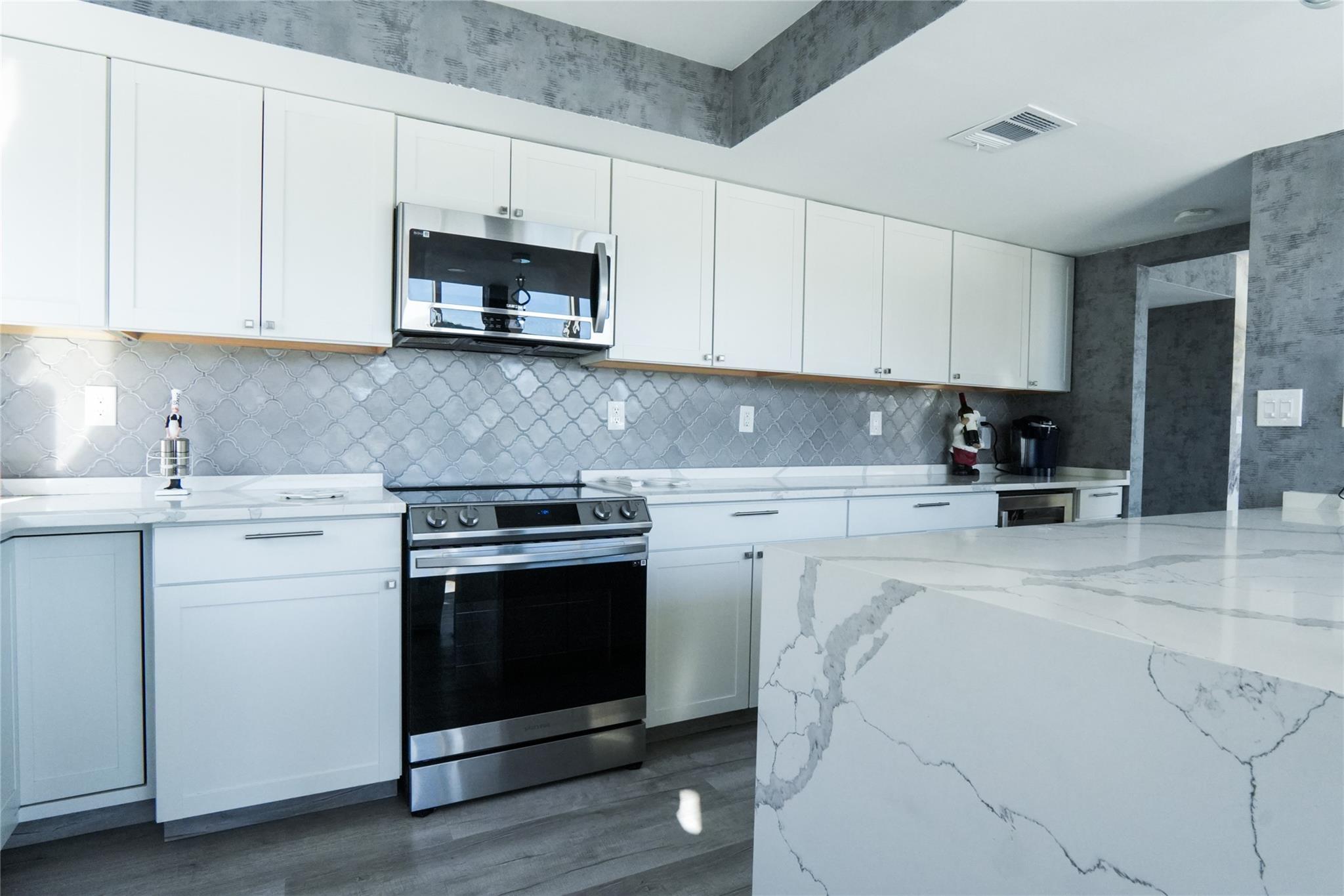 600 N Victoria Ter Fort Lauderdale, FL 33304