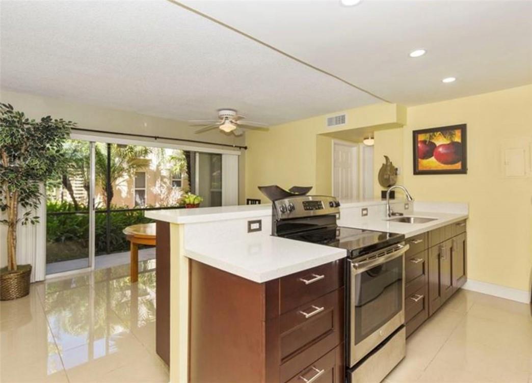 5276 NE 6th Ave #f19