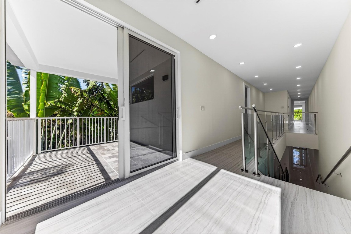 1408 NE 5th #1408A Fort Lauderdale, FL 33301