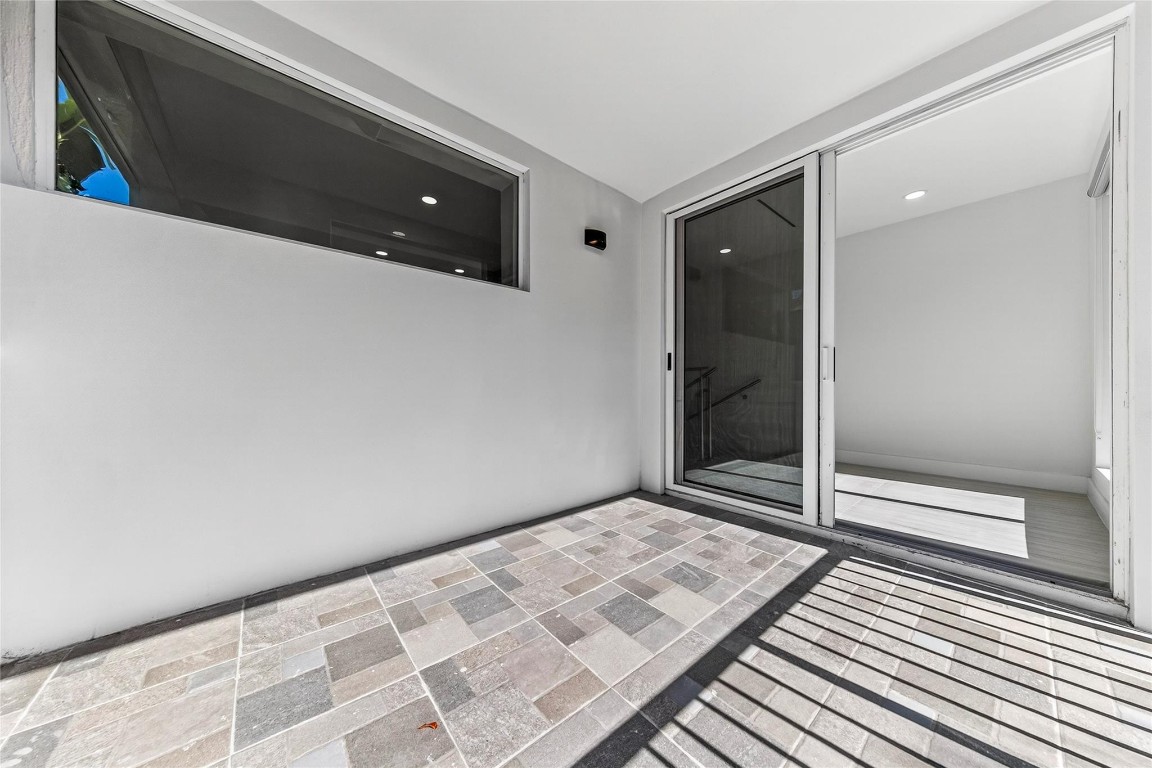 1408 NE 5th #1408A Fort Lauderdale, FL 33301