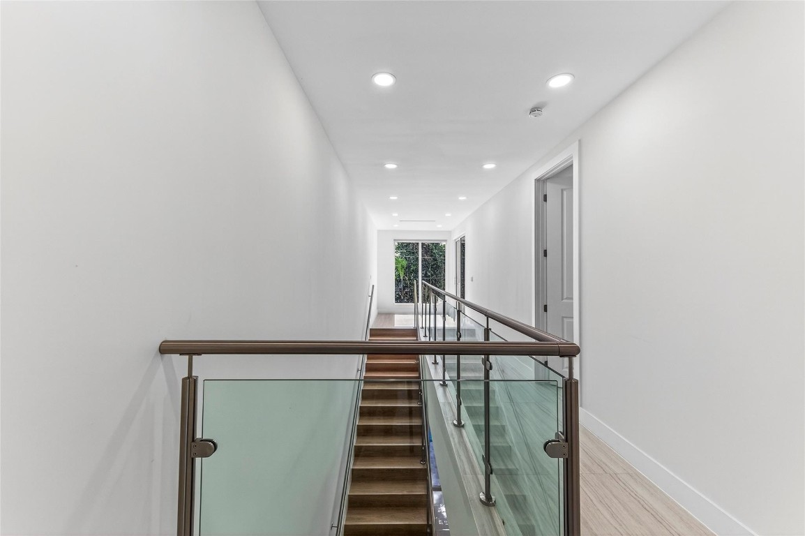 1408 NE 5th #1408A Fort Lauderdale, FL 33301