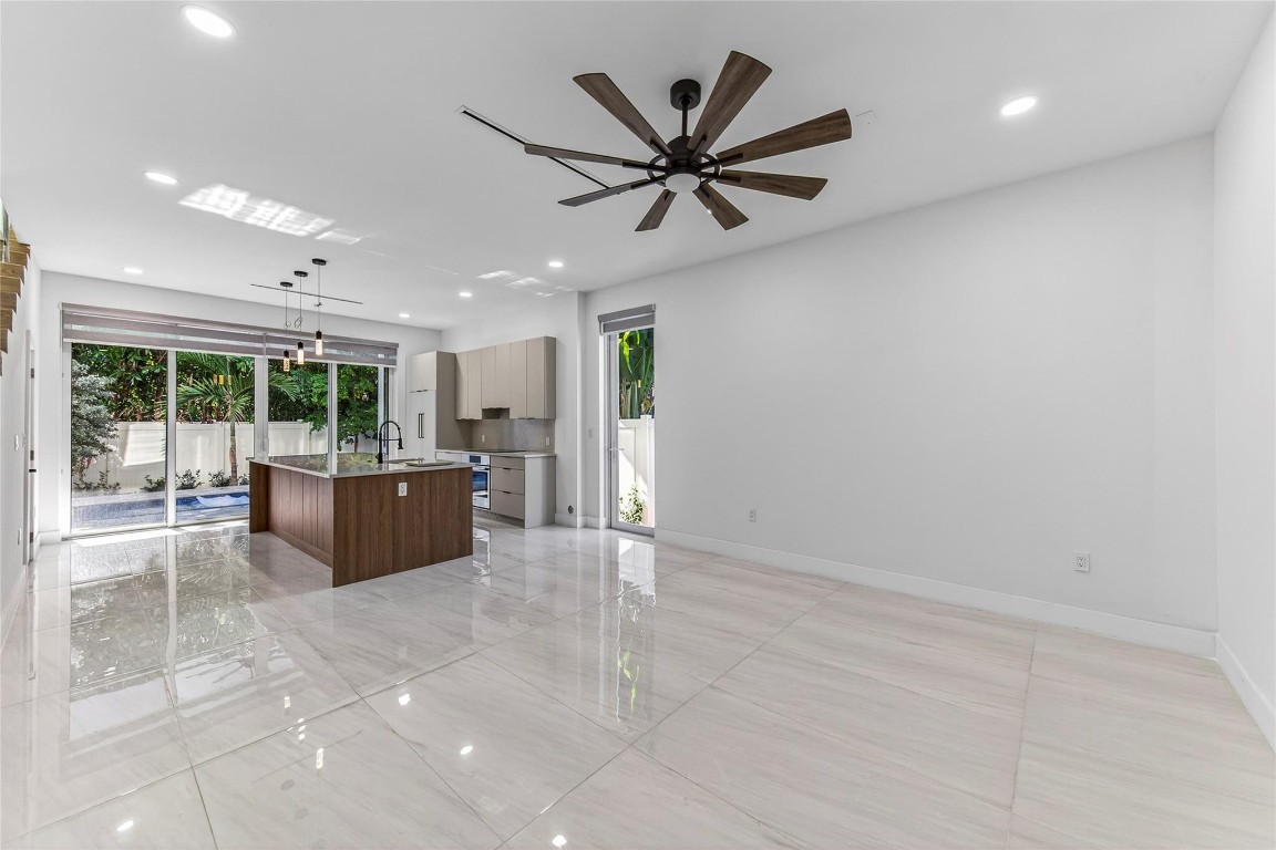 1408 NE 5th #1408A Fort Lauderdale, FL 33301