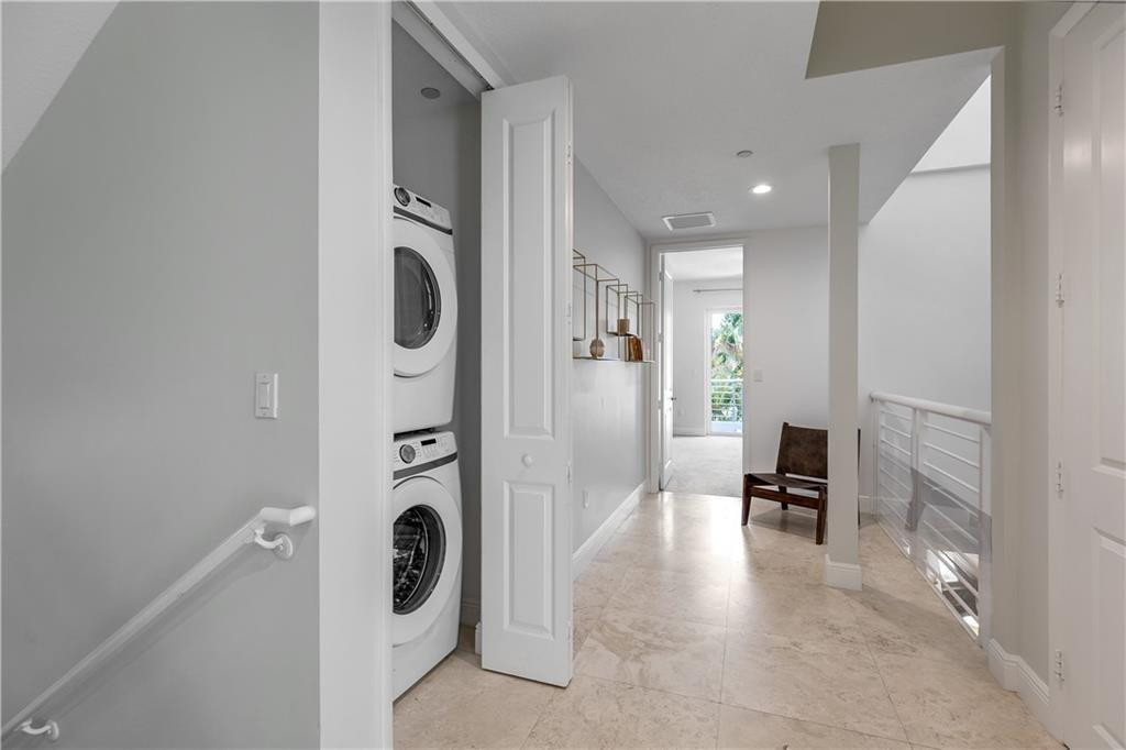 302 NE 8th Fort Lauderdale, FL 33301