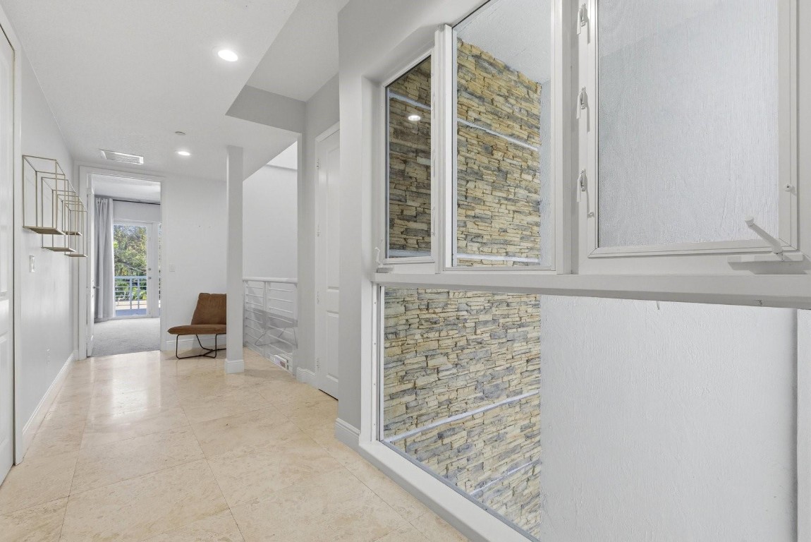 302 NE 8th Fort Lauderdale, FL 33301