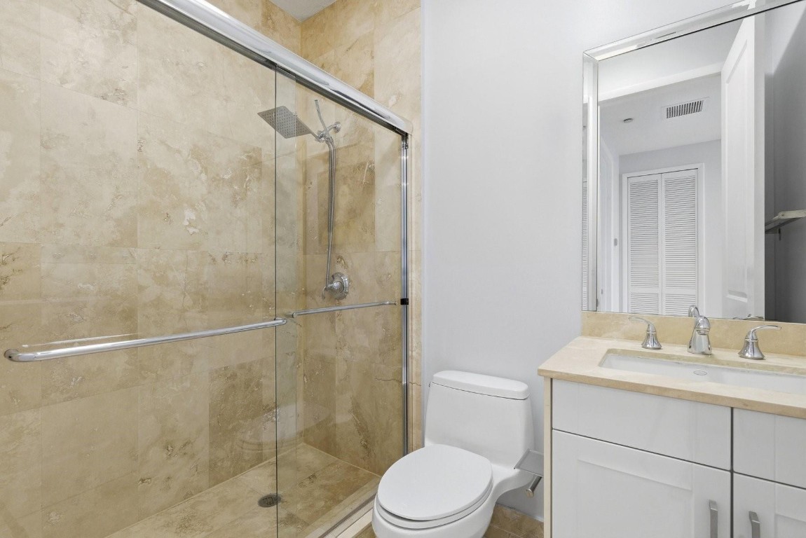 302 NE 8th Fort Lauderdale, FL 33301