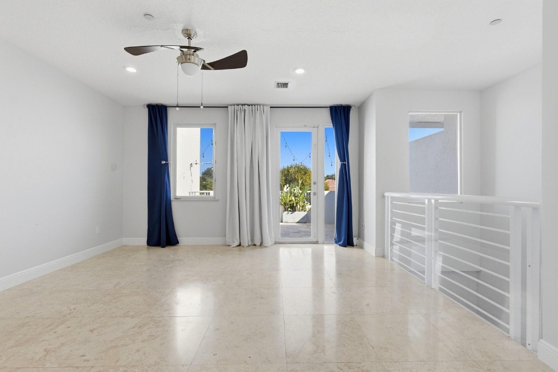 302 NE 8th Fort Lauderdale, FL 33301